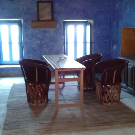 The Old Traditional Hause Leonídion